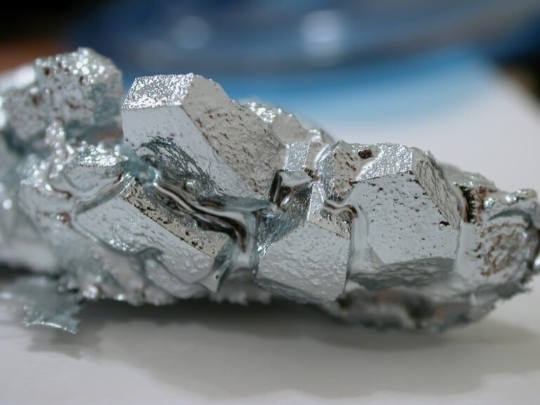 sumber gambar: https://www.alcircle.com/news/vietnams-gallium-market-gains-momentum-bauxite-reserves-signal-strong-growth-potential-114546